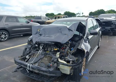 2010 Subaru Legacy 2.5I Limited z USA, uszkodzony, nr VIN 4S3BMCK6XA3243718